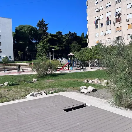 King's Square - Free Parking 아파트 *