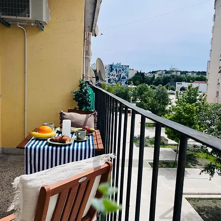 King's Square - Free Parking Appartement