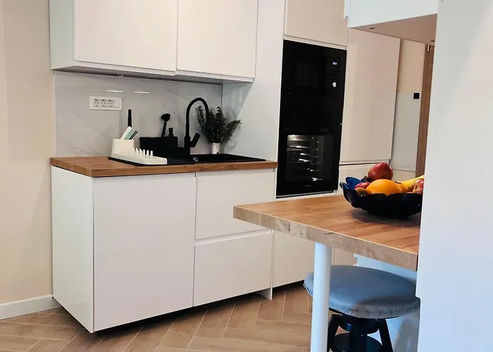 King's Square - Free Parking Apartment