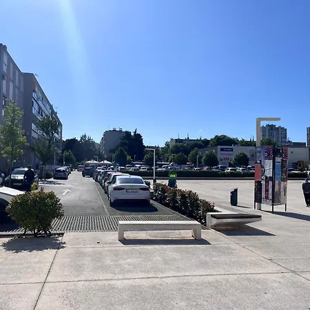 King's Square - Free Parking Pula
