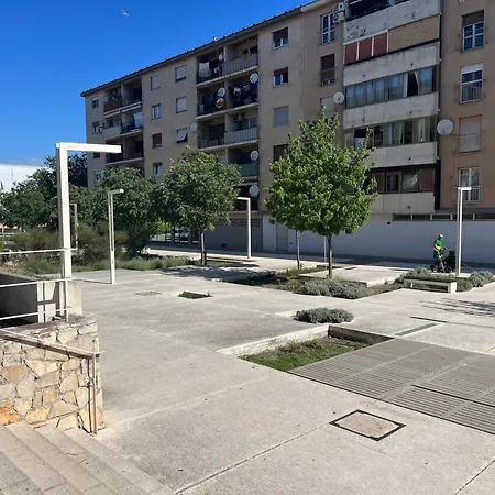 King's Square - Free Parking Apartment