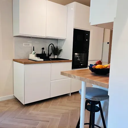 King's Square - Free Parking Apartment