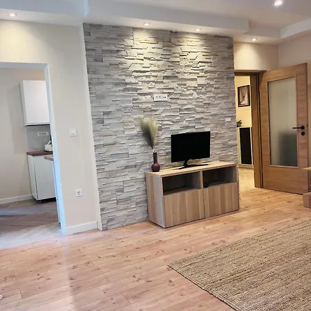 King's Square - Free Parking Apartment