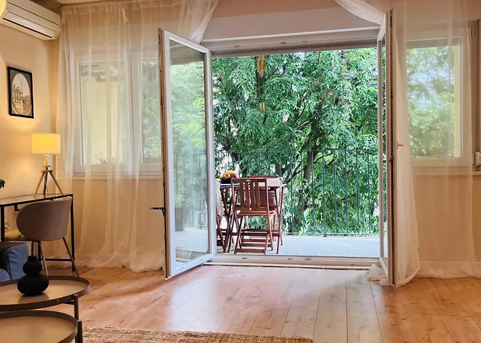 King's Square - Free Parking Apartament Pula
